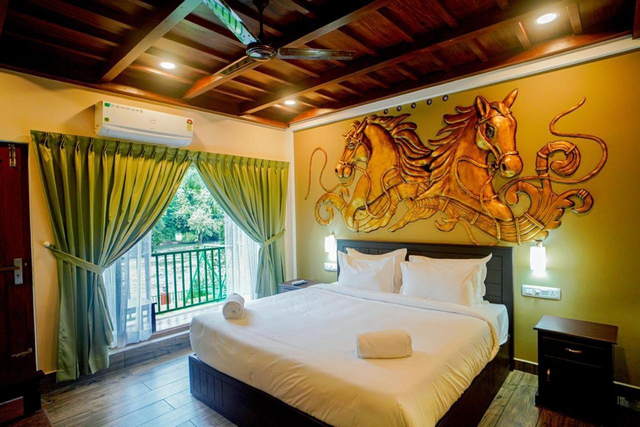 Falcon Riverview Resorts Kuttampuzha Exterior photo
